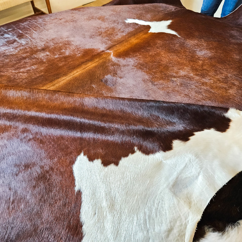 Brown Cowhide Rug Size X Large 3820 , Stain Resistant Fur | eCowhides