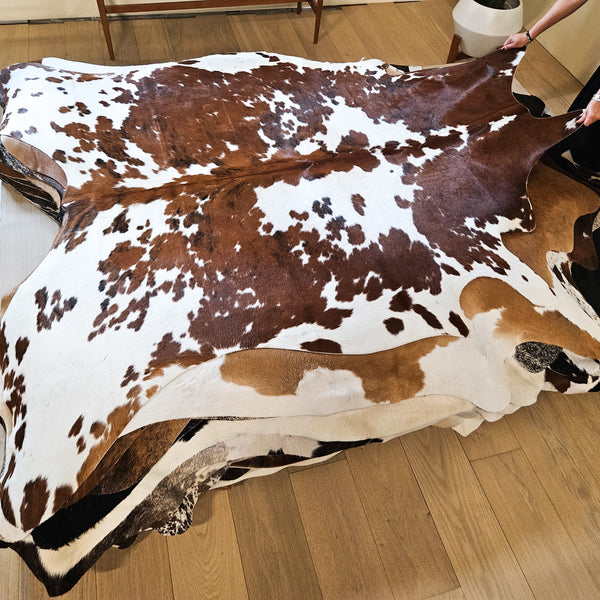 Tricolor Cowhide Rug Size Large 4296 , Stain Resistant Fur | eCowhides