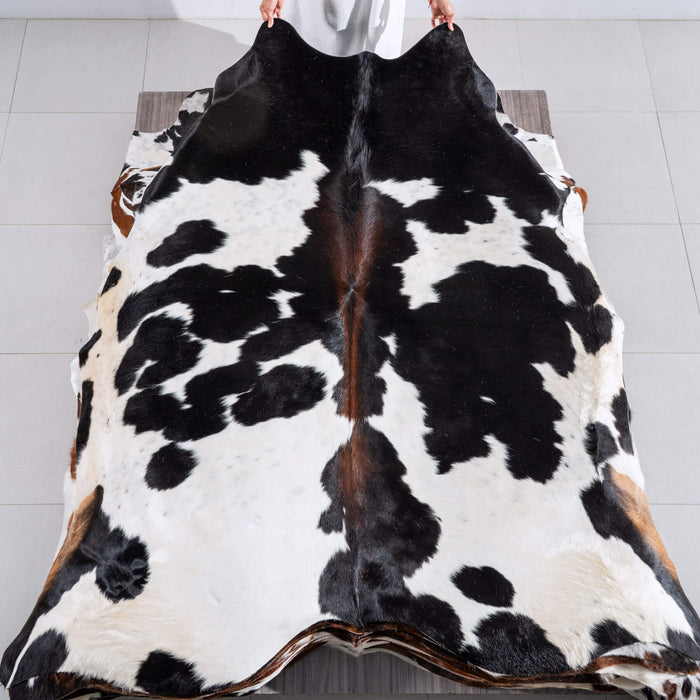 Black and White Cowhide Rug Size 7'8" L x 7'8" W 6545
