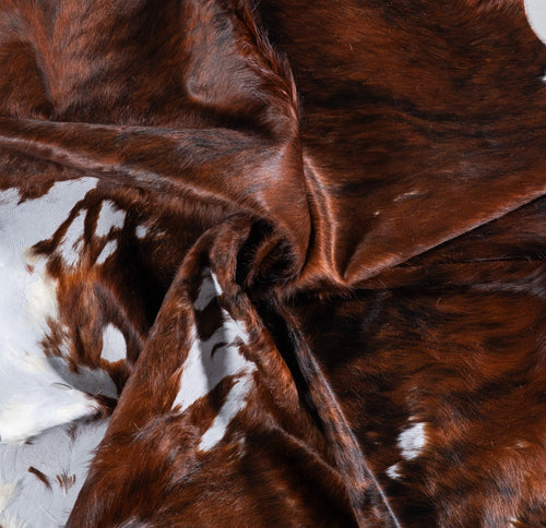 Vintage Brindle White Belly Cowhide Rug Size 6'6" L x 5'11" W 6662