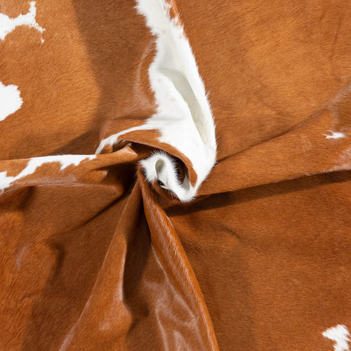 Brazilian Hereford Cowhide Rug Size 7'0" L x 6'3" W 8393