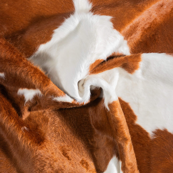 Brown and White Cowhide Rug Size 7'0" L x 5'3" W 9462