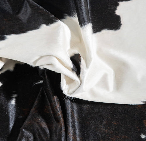 Black and White Cowhide Rug Size 7'3" L x 6'4" W 9467