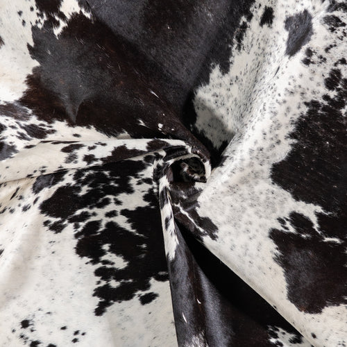 Vintage Black and White Cowhide Rug Size 7'6" L x 5'9" W 6309