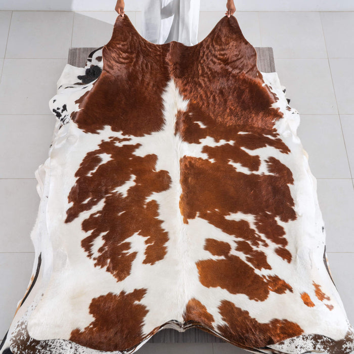 Brown and White Cowhide Rug Size 7'5" L x 6'5" W 6417