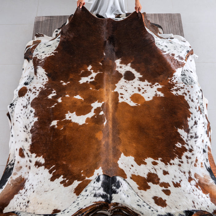 Brown and White Cowhide Rug Size 6'5" L x 6'2" W 4017