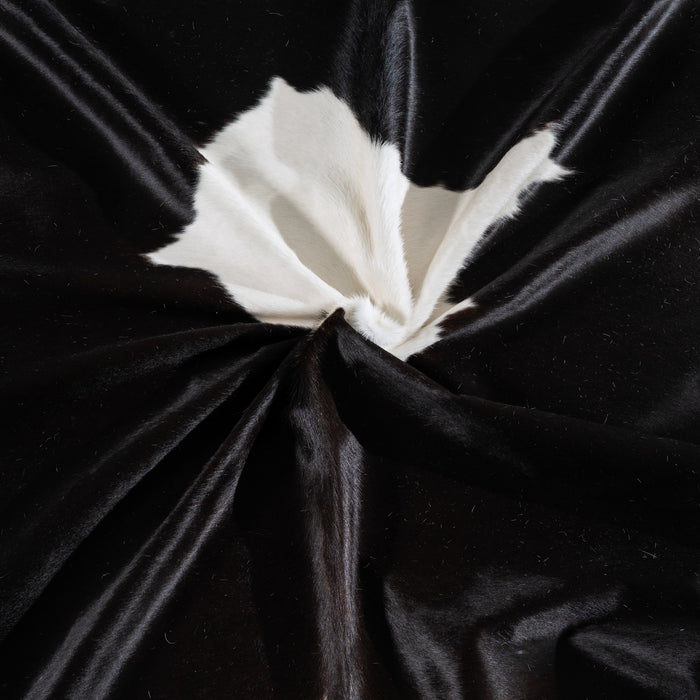 Black and White Cowhide Rug Size 7'11" L x 7'8" W 5431