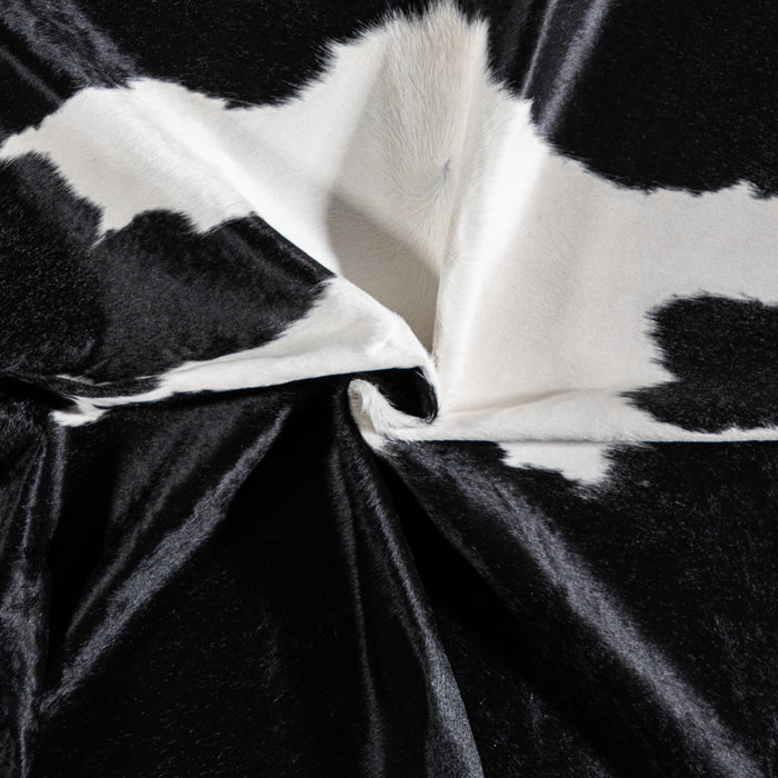 Brazilian Black and White Cowhide Rug Size 6'7" L x 5'7" W 5366
