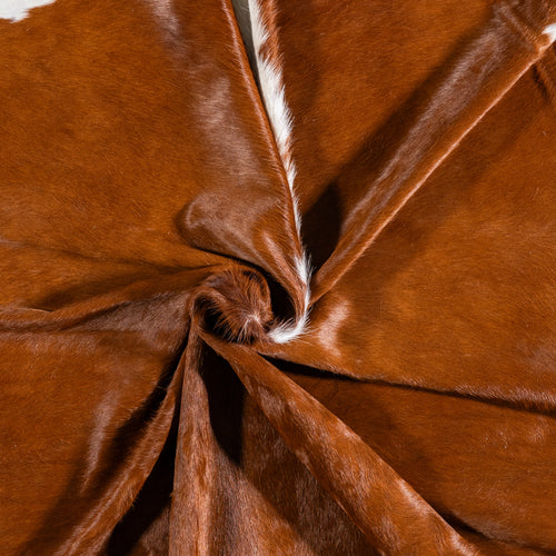 Brazilian Hereford Cowhide Rug Size 7'7" L x 7'0" W 4993