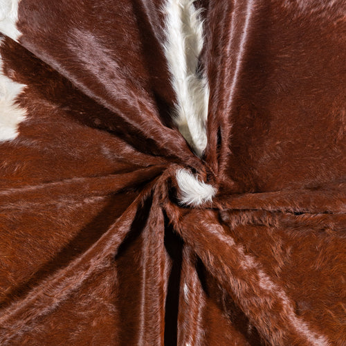 Brazilian Hereford Cowhide Rug Size 7'9" L x 7'4" W 4995