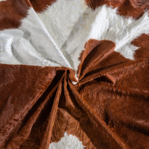 Brown and White Cowhide Rug Size 7'11" L x 7'10" W 4079