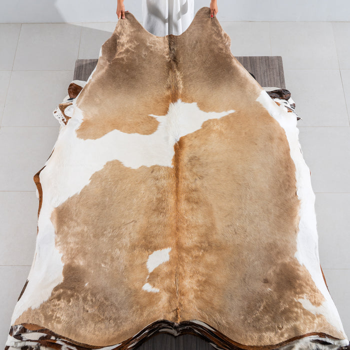 Palomino and White Cowhide Rug Size 7'9" L x 7'4" W 4171