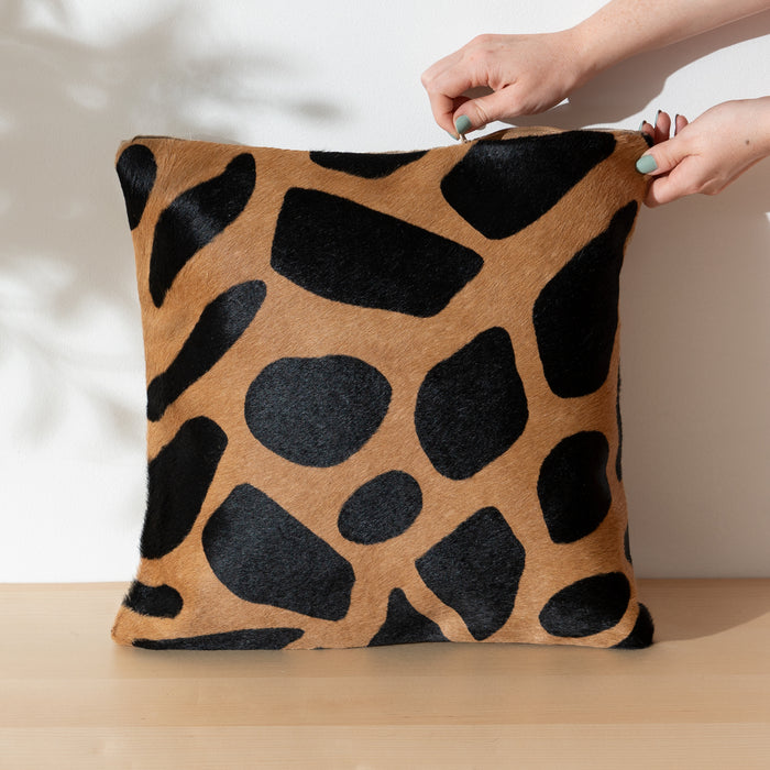 Quality - Giraffe Cowhide Pillow