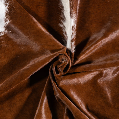Brazilian Hereford Cowhide Rug Size 7'2" L x 7'2" W 3238