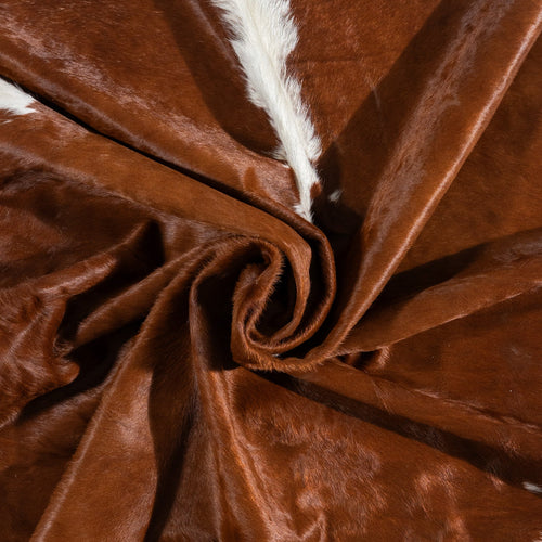 Brazilian Hereford Cowhide Rug Size 7'0" L x 6'5" W 1141
