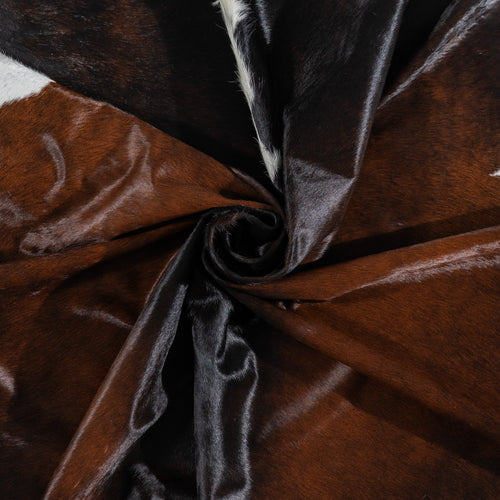 Brazilian Mahogany Cowhide Rug Size 7'9" L x 7'5" W 1148