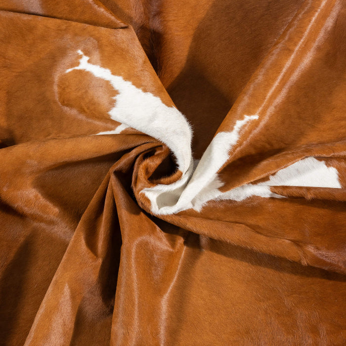 Brown and White Cowhide Rug Size 8'2" L x 6'2" W 1994