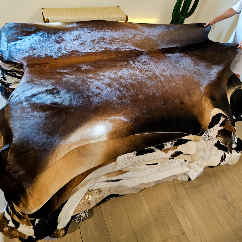 Natural Brazilian Chocolate Cowhide Rug Size X Large 2273
