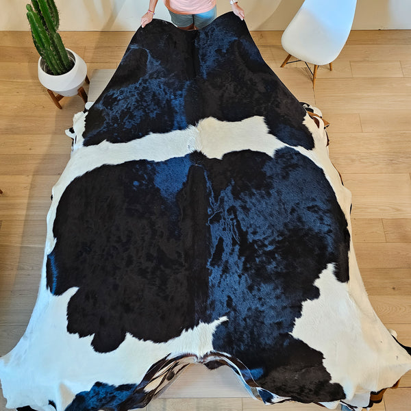 Natural Brazilian Black and White Cowhide Rug Size XX Large 2636