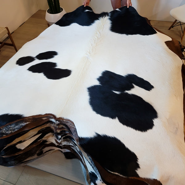Natural Brazilian Black and White Cowhide Rug Size Large 2796
