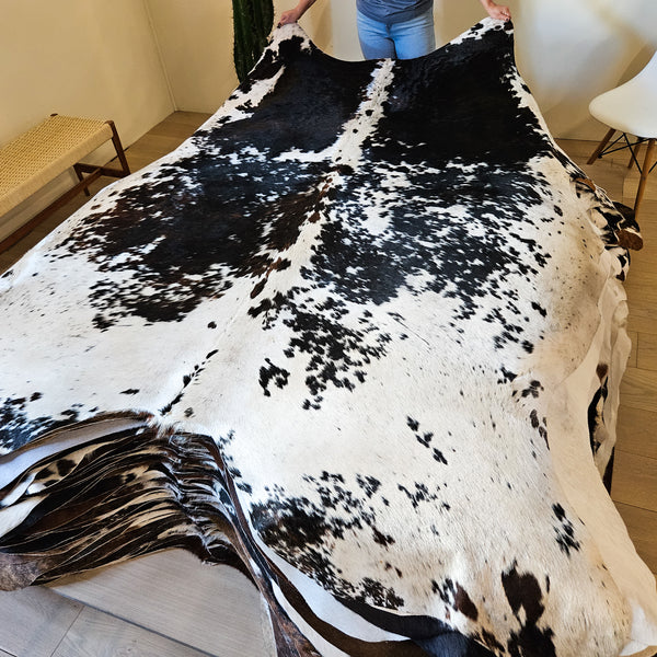 Natural Dark Tricolor Cowhide Rug Size XX Large 3226