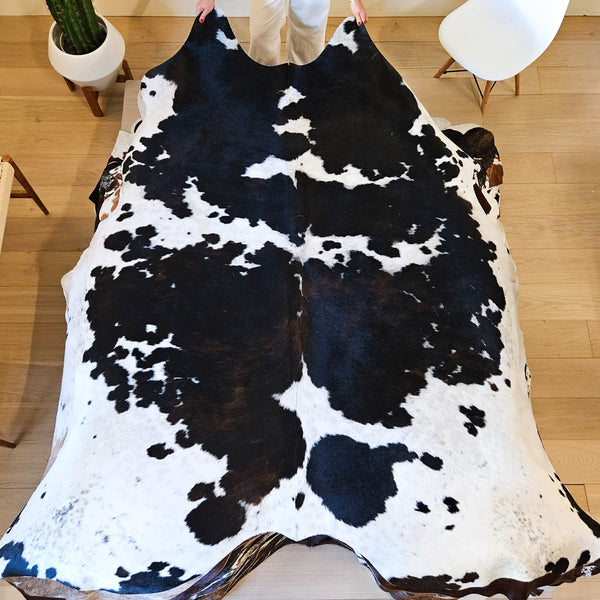 Natural Dark Tricolor Cowhide Rug Size XX Large 3370
