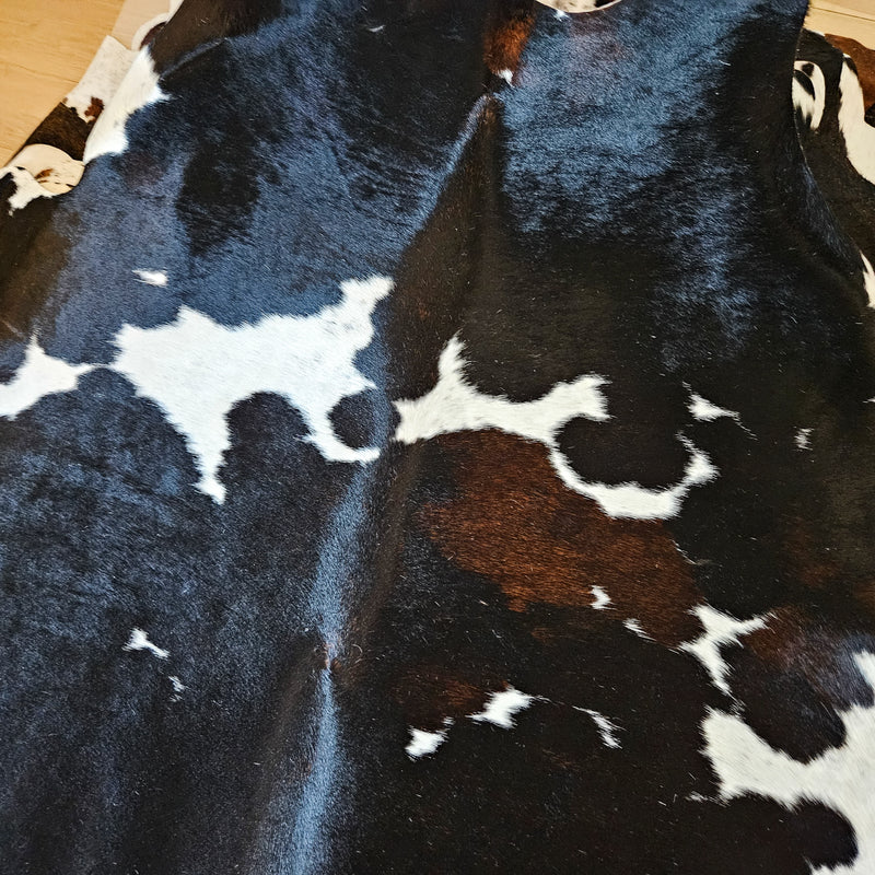 Natural Dark Tricolor Cowhide Rug Size X Large 3433 , Stain Resistant Fur | eCowhides