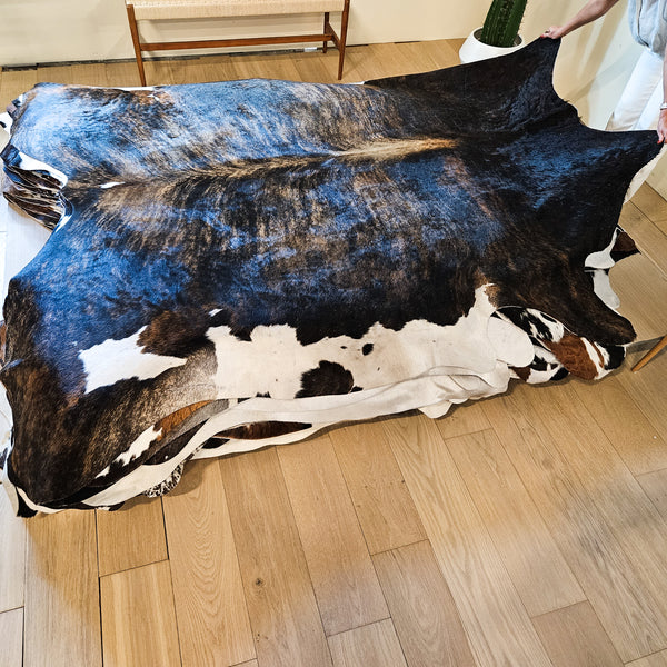 Natural Dark Tricolor Cowhide Rug Size Xx Large 3444 , Stain Resistant Fur | eCowhides