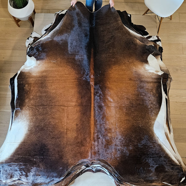 Brazilian Chocolate Cowhide Rug Size Large 3958