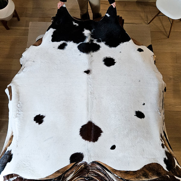 Tricolor Cowhide Rug Size Large 4414
