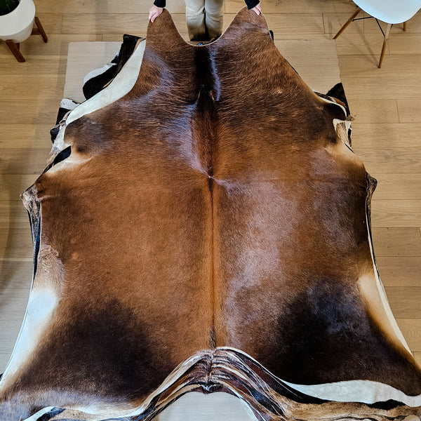 Brazilian Chocolate Cowhide Rug Size Large 4471 , Stain Resistant Fur | eCowhides