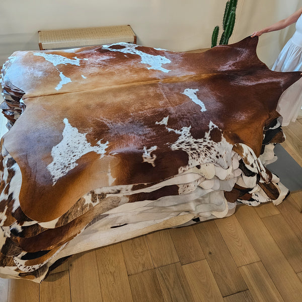 Brown and White Cowhide Rug Size 7'9" L x 7' W 7909