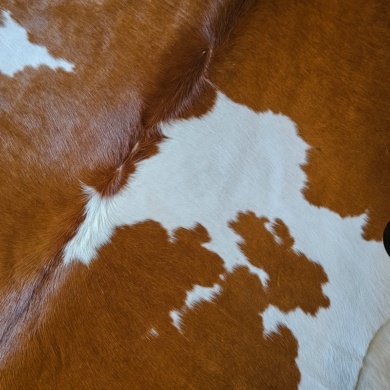 Brown and White Cowhide Rug Size 7'5" L x 6'2" W 7962