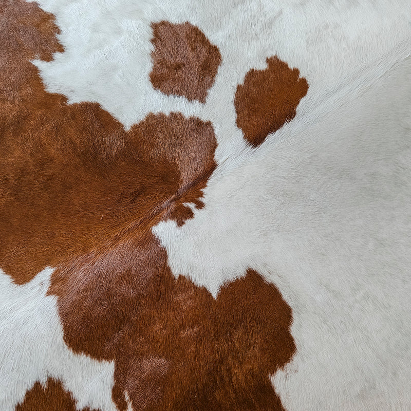 Brown and White Cowhide Rug Size 8'4" L x 7'1" W 8071