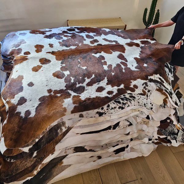 Tricolor Cowhide Rug Size 7'0" L x 7'0" W 8425