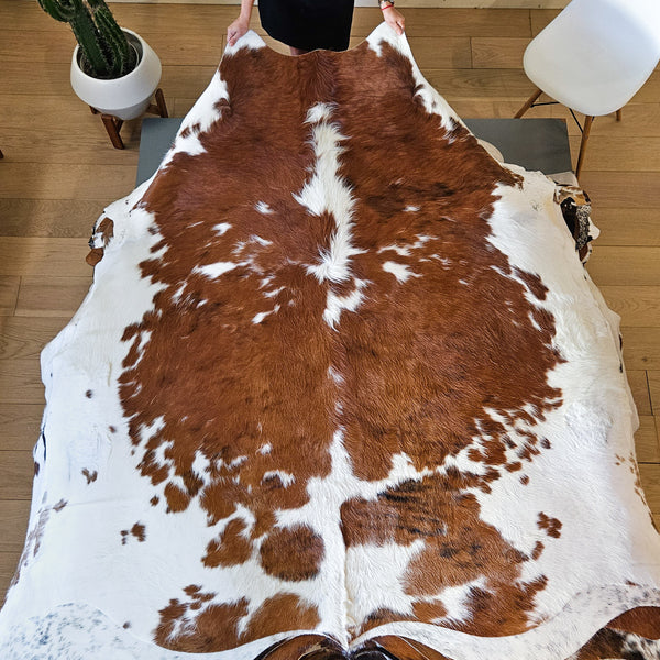 Tricolor Cowhide Rug Size 6'10" L x 6'10" W 8481