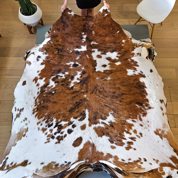 Tricolor Cowhide Rug Size 7'0" L x 7'0" W 8498