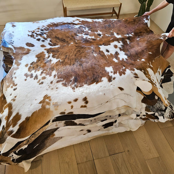 Tricolor Cowhide Rug Size 7'0" L x 7'0" W 8498