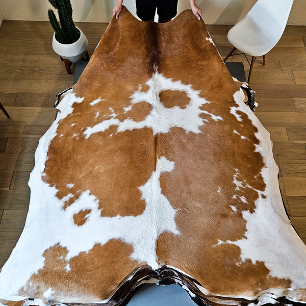 Beige and White Cowhide Rug Size 8'1" L x 7'1" W 8602