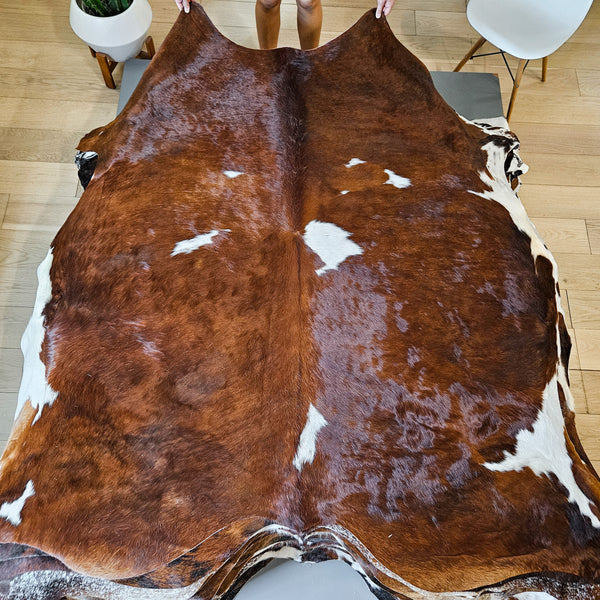 Brown and White Cowhide Rug Size 7'3" L x 7'1" W 8652