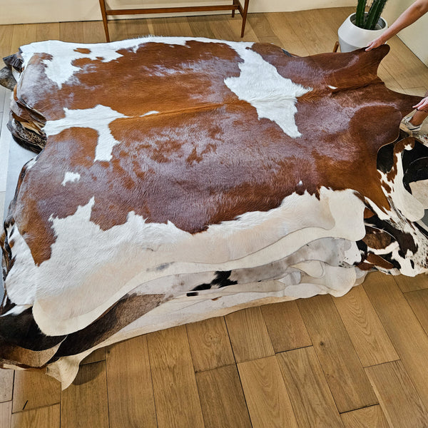 Brown and White Cowhide Rug Size 7'3" L x 6'10" W 8678