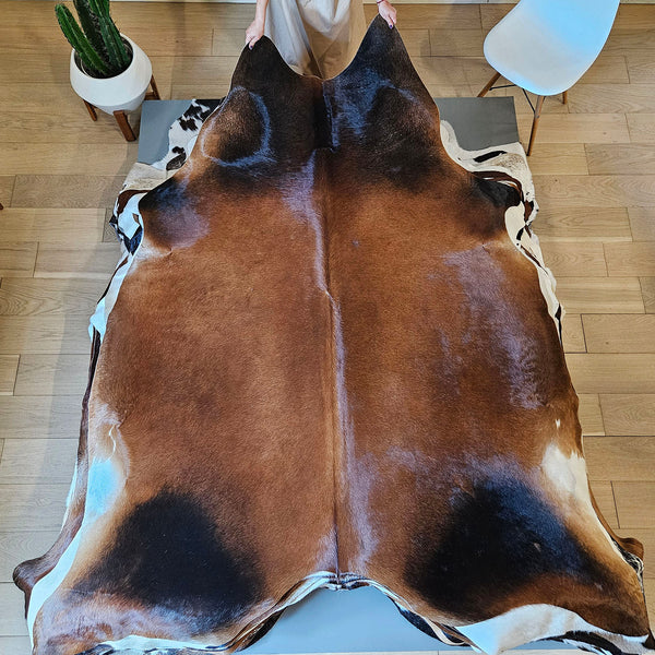 Brazilian Mahogany Cowhide Rug Size 7'9" L x 6'10" W 7782