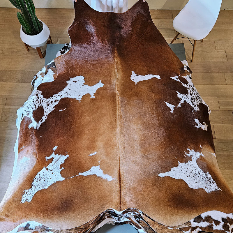 Brown and White Cowhide Rug Size 7'9" L x 7' W 7909