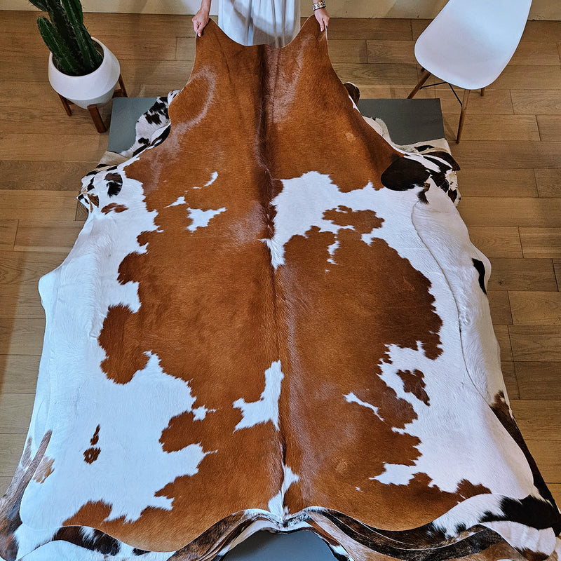 Brown and White Cowhide Rug Size 7'5" L x 6'2" W 7962