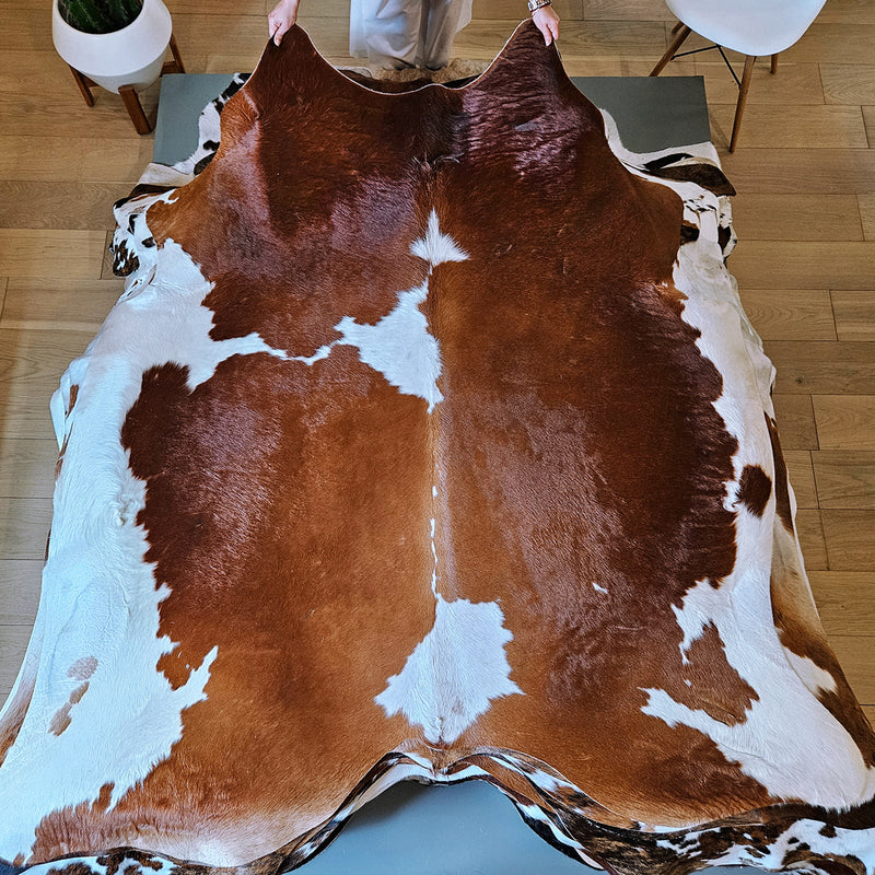 Brown and White Cowhide Rug Size 6'11" L x 6'3" W 7976