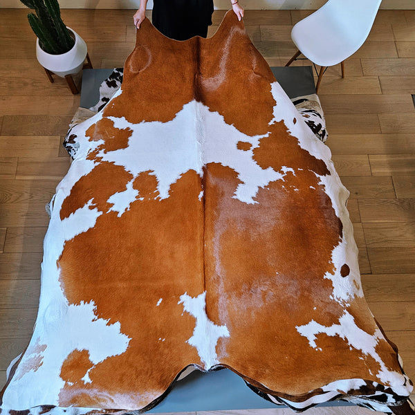 Brown and White Cowhide Rug Size 8'5" L x 6'10" W 8059