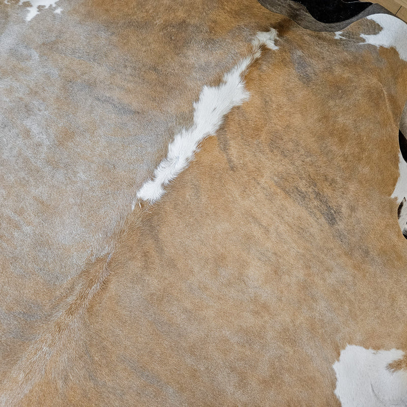 Brazilian Beige and White Cowhide Rug Size 8'1" L x 7'2" W 9382