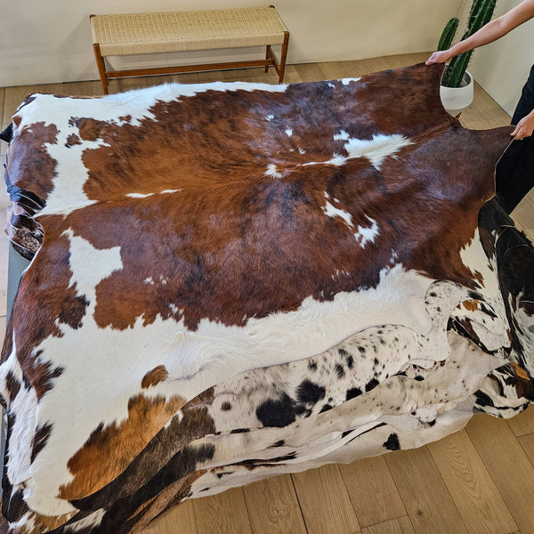 Tricolor Cowhide Rug Size 7'0" L x 7'0" W 9434