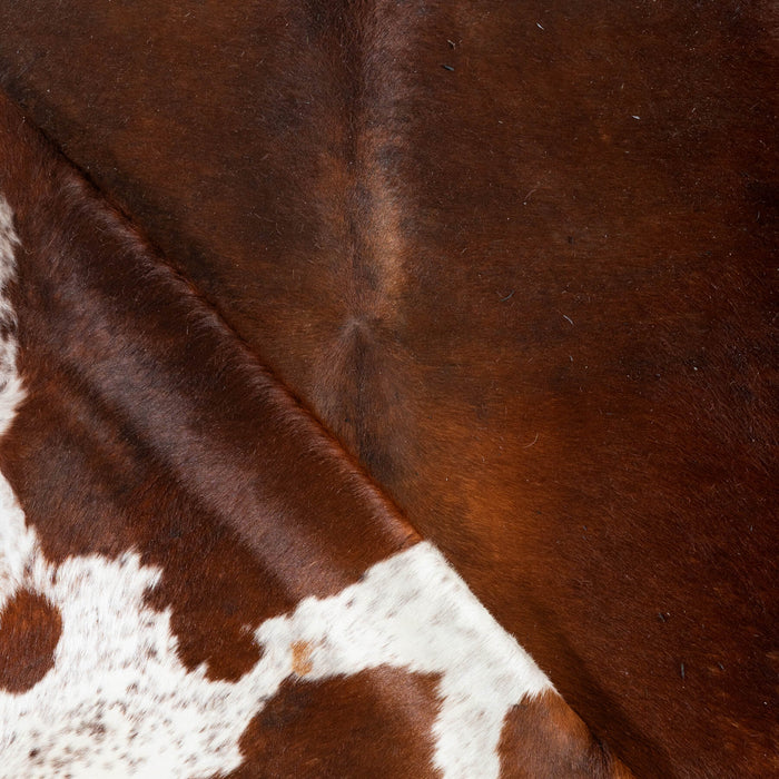 Brown and White Cowhide Rug Size 7'8" L x 6'9" W 2901