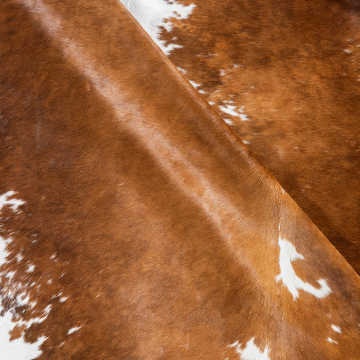 Brown and White Cowhide Rug Size 7'7" L x 6'10" W 2921
